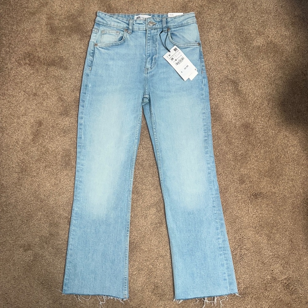Zara cropped light wash jeans